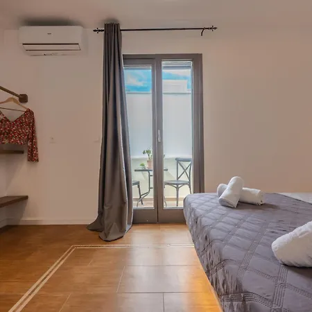 Little Yard & #8 Appartement *