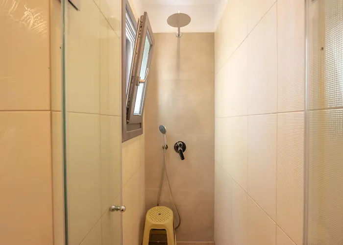 Апартаменты Little Yard & #8 Naxos City